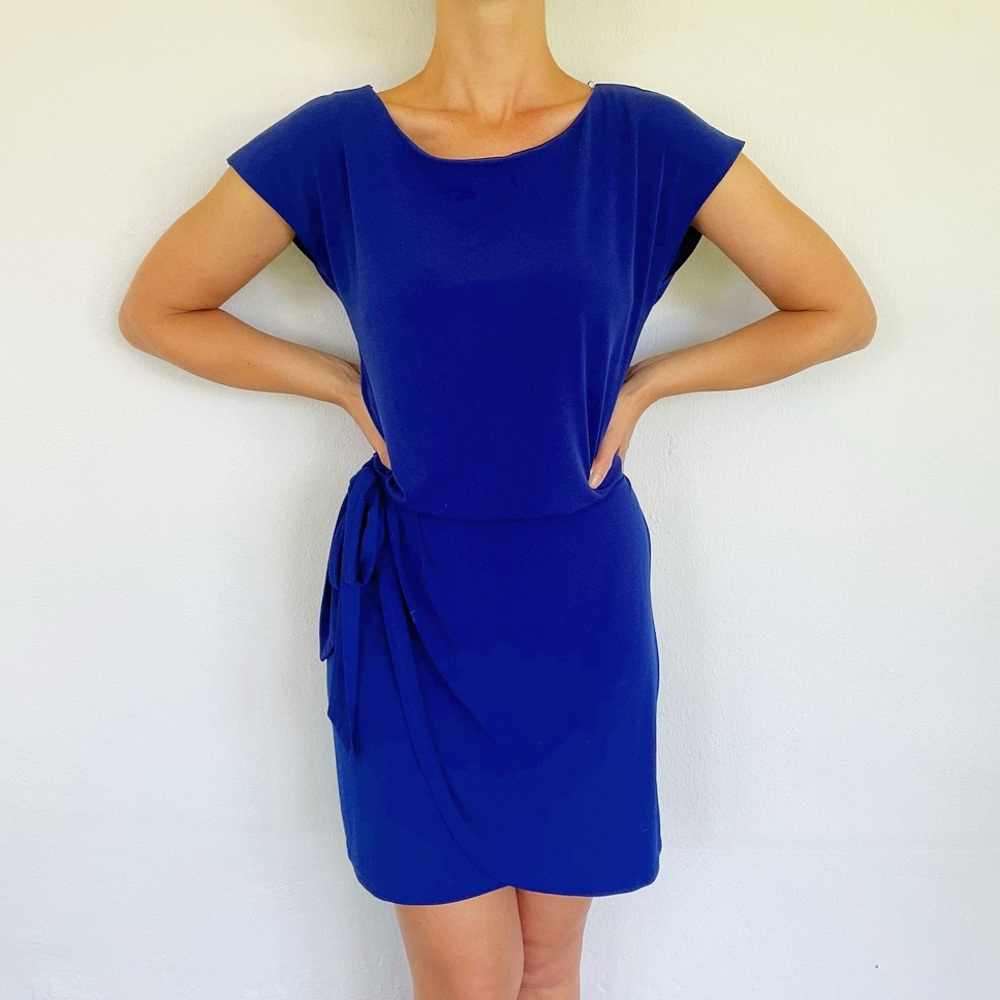 Saint Tropez West royal blue stretchy tie waist dress size 8